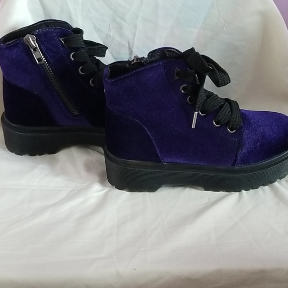 Purple velvet slayr boots - Picture 2 of 7